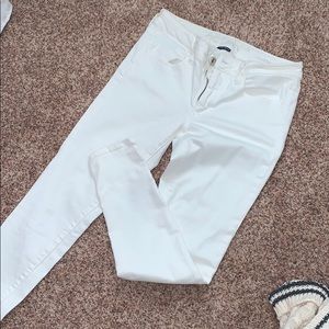 AEO white jeggings size 6